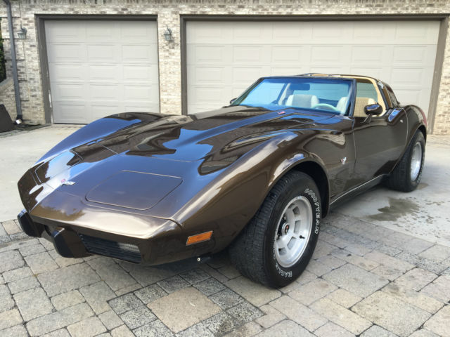 1979 CORVETTE L82 / 4 SPEED ...24,000 ORG. MILES   EXCELLENT COND 1979 Chevrolet Corvette L82