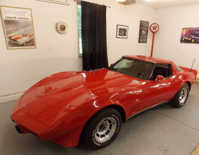 1979 Corvette L82 Emblems Red/Black NEW PAINT Looks Awesome, Drives Great 1979 Chevrolet Corvette COUPE