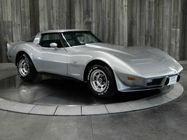 1979 Chevrolet Corvette Lots of new parts Nicely Detail Runs Great Cold AC - photo 4