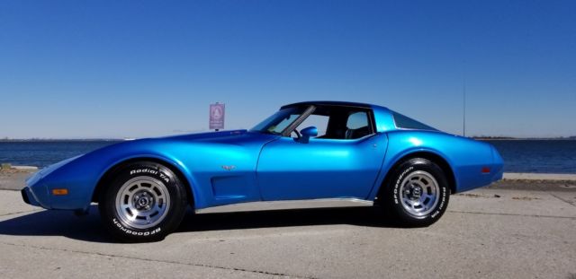 1979 CORVETTE WITH NEWER JASPER MOTOR AND TWO SETS OF TOPS 1979 Chevrolet Corvette L48
