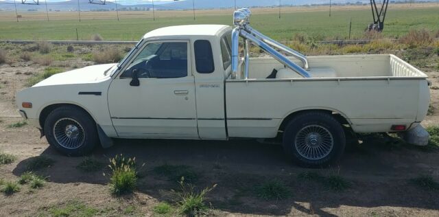 1979 Datsun kingcab 720 Priced to Sell 1-541-523-7000 1979 Datsun Pickup