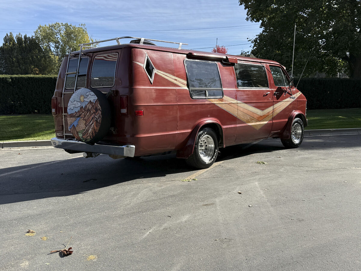 1979 Dodge B200 Van - photo 2