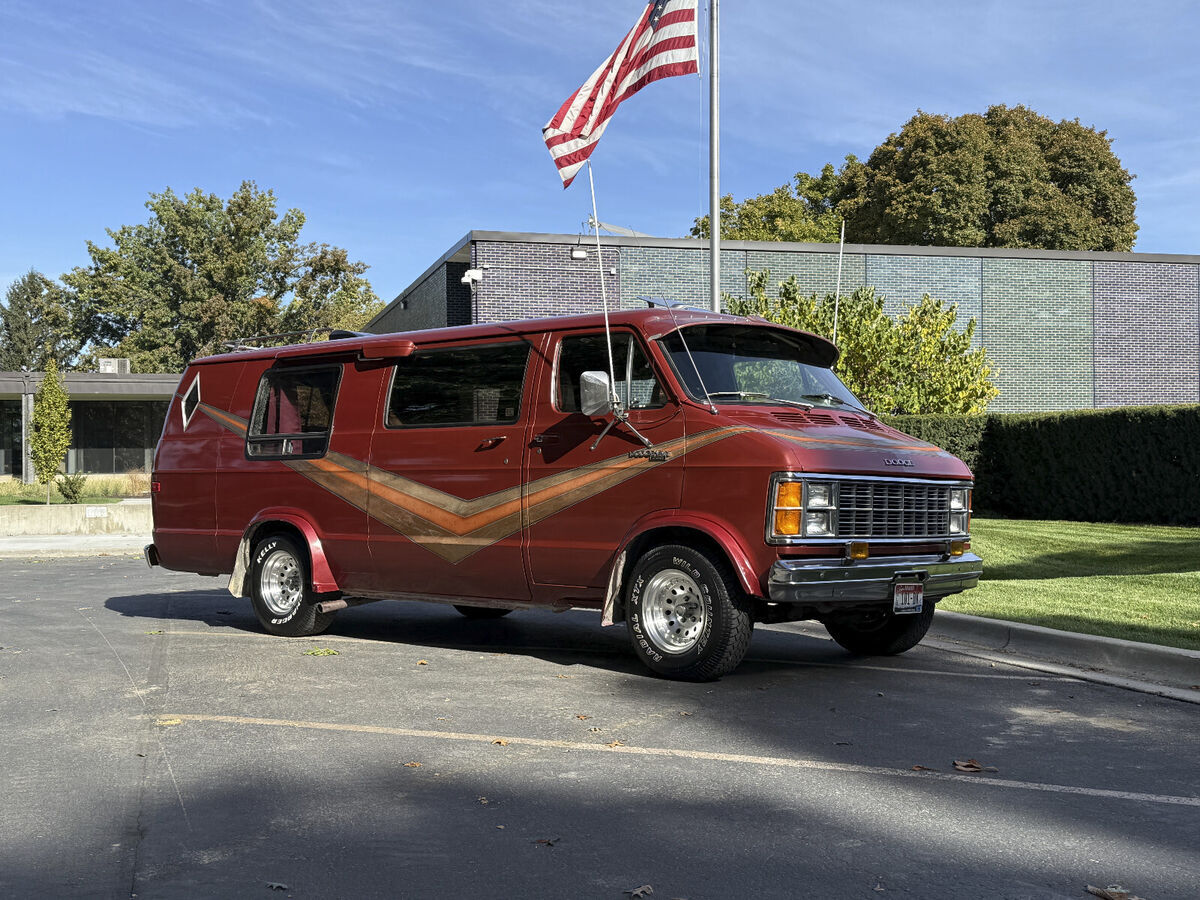 1979 Dodge B200 Van - photo 5