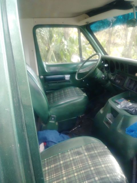 1979 Dodge P200 Van White - photo 5