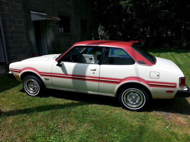 1979 Dodge Colt red and white special edition - photo 3