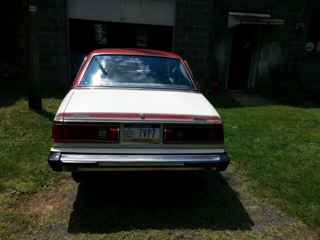 1979 Dodge Colt red and white special edition - photo 5