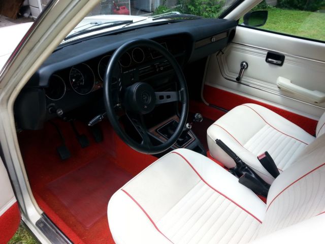 1979 Dodge Colt red and white special edition - photo 9