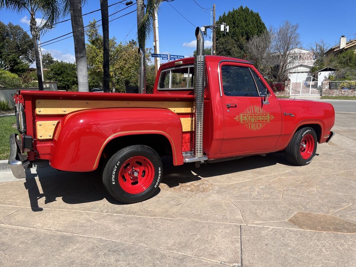1979 Dodge D150 lil red express - photo 9