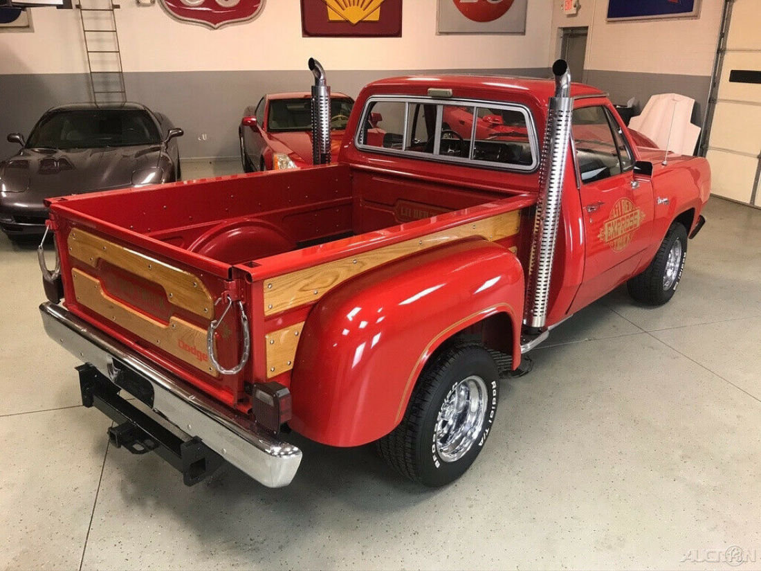 1979 Dodge Ram 1500 1979 Dodge Lil Red Express - photo 4