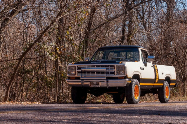 1979 Dodge Macho Power Wagon 4x4 Longbed - photo 7