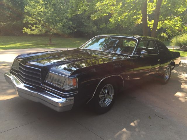 1979 Dodge Magnum XE 360, Fresh Paint, Black/Red, Factory, Great Condition 1979 Dodge Magnum XE