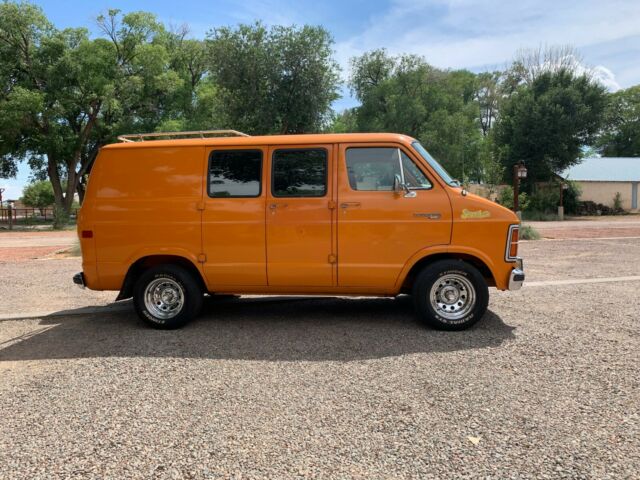 1979 Dodge B100 Van - photo 3