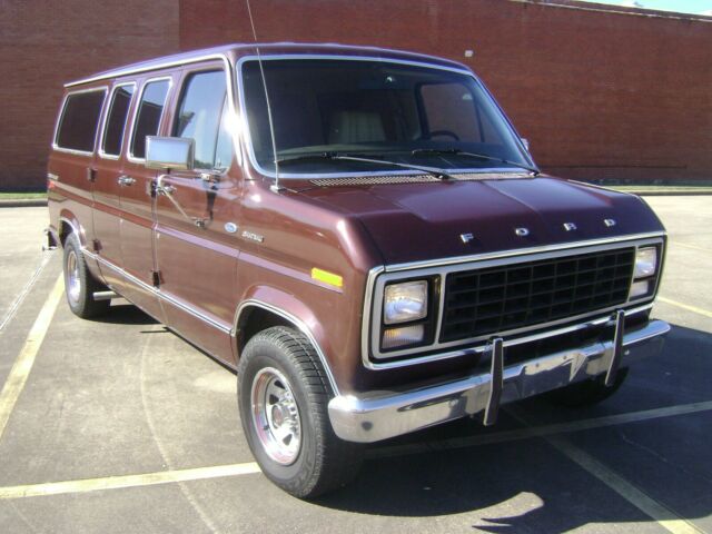 1979 E150 Econoline Club Wagon Chateau MINT Condition and Meticulously Maintaine 1979 Ford E-Series Van Club Wagon Chateau