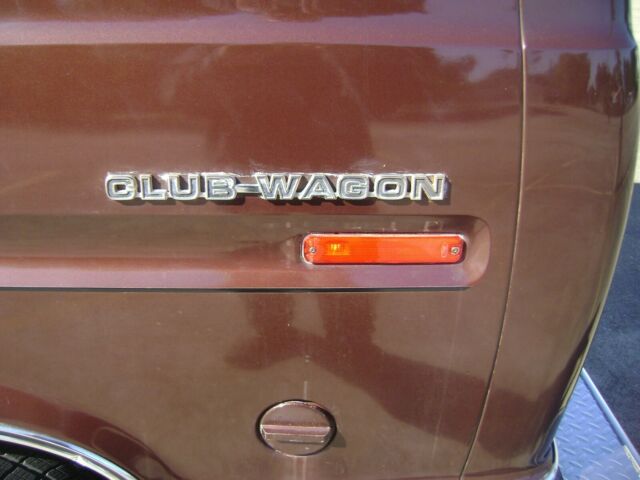 1979 Ford E-Series Van Club Wagon Chateau - photo 11
