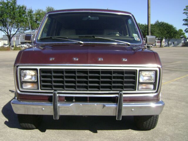 1979 Ford E-Series Van Club Wagon Chateau - photo 5