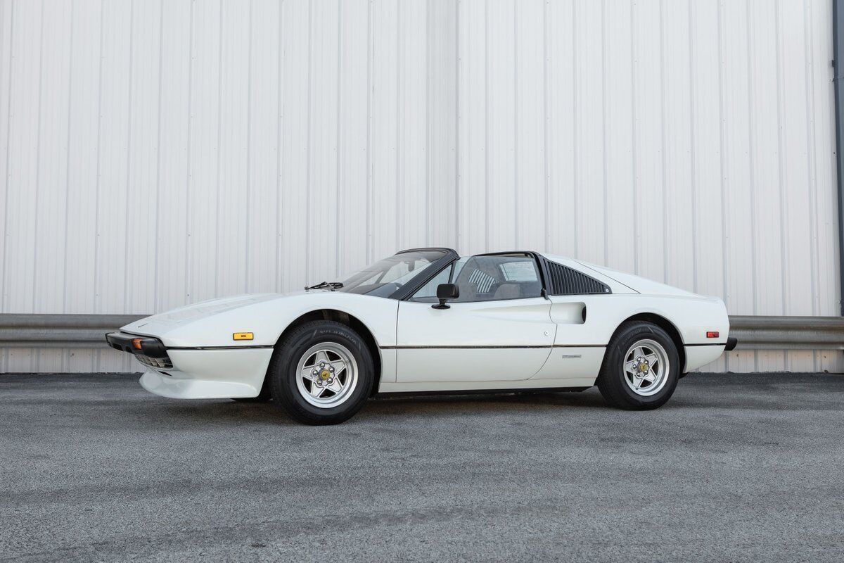 1979 Ferrari 308 - photo 2