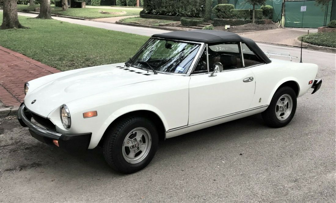 1979 Fiat 124 Spider 2000 Pininfarina - photo 3