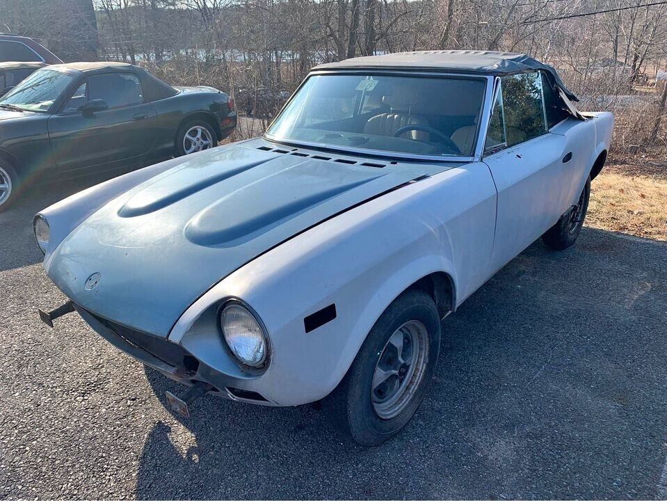 1979 Fiat 124 Spider - photo 2