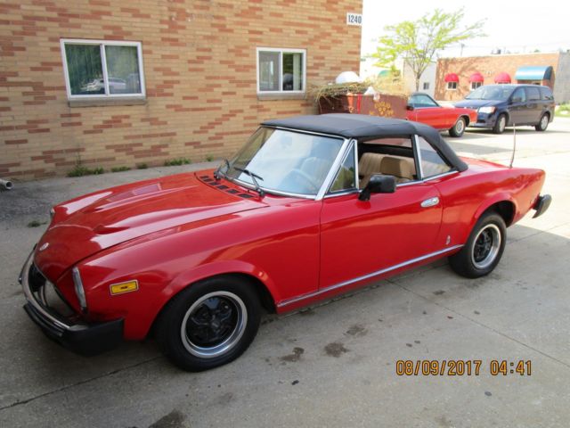 1979 Fiat 124 Spider NO RESERVE AUCTION - LAST HIGHEST BIDDER WINS CAR! - photo 3