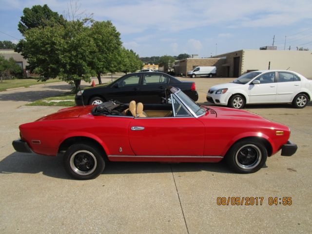 1979 Fiat 124 Spider NO RESERVE AUCTION - LAST HIGHEST BIDDER WINS CAR! - photo 6