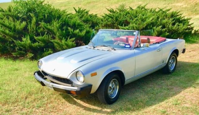 1979 Fiat 124 Spider PININFARINA 2.0L AUTOMATIC NO ALFA ROMEO DUETTO - photo 4