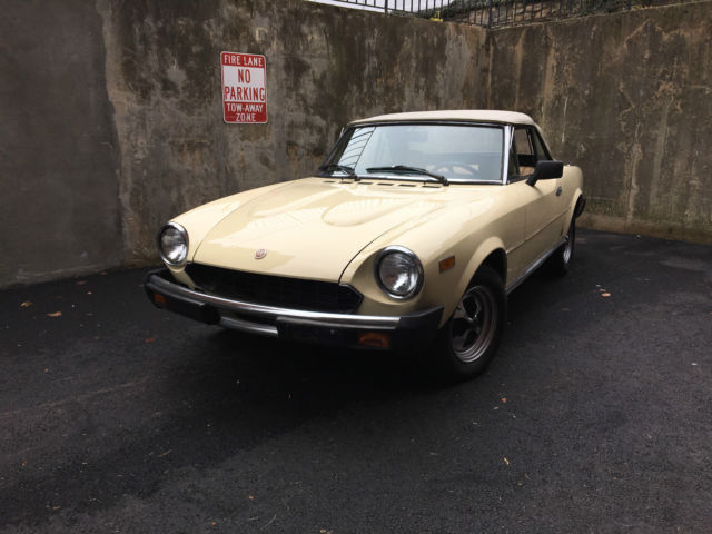 1979 Fiat 124 Spider Spider Convertible 2-Door - photo 13