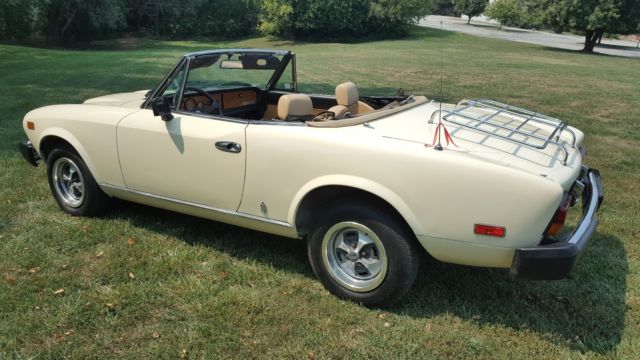 1979 Fiat 124 Spider - photo 2