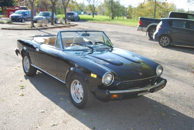 1979 Fiat Spider 124 Pininfarina Beautiful Car Priced to SELL!! 1979 Fiat 124 Spider Pininfarina