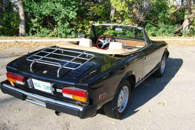 1979 Fiat 124 Spider Pininfarina - photo 3