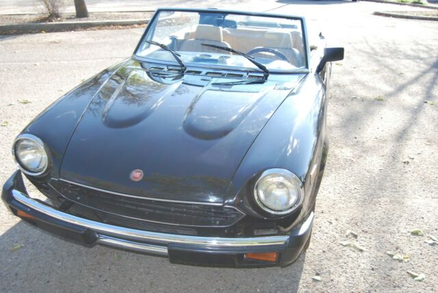 1979 Fiat 124 Spider Pininfarina - photo 6