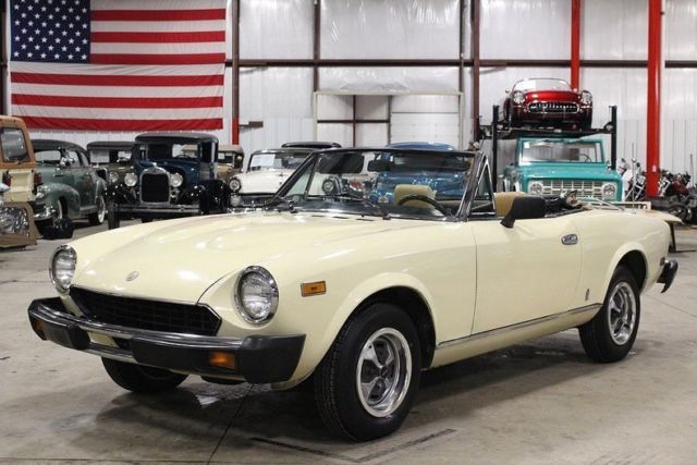1979 Fiat Spider 2000 48074 Miles Safari Ivory Convertible 2.0L DOHC 4cyl 5 Spe 1979 Fiat Spider 2000 --