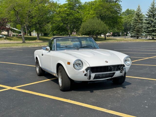 1979 Fiat 124 Spider - photo 11