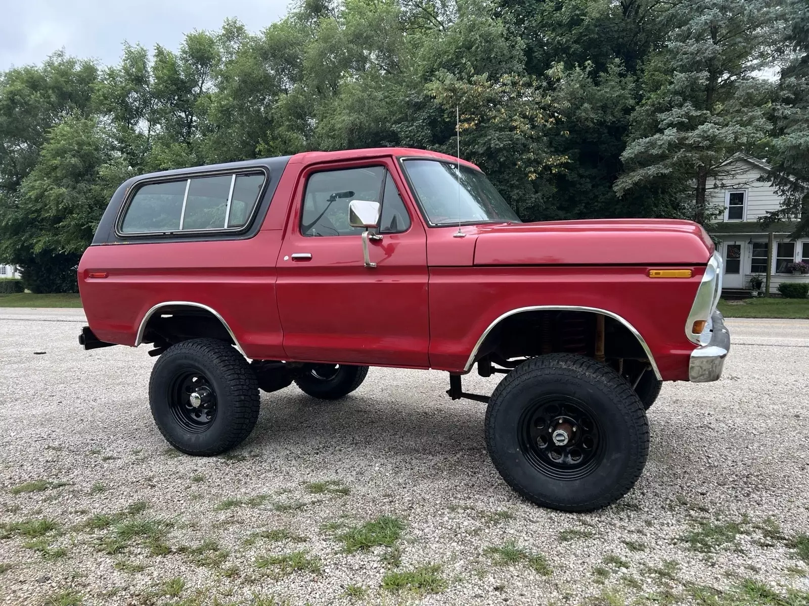 1979 Ford Bronco Wagon Red Custom 1979 Ford Bronco Custom
