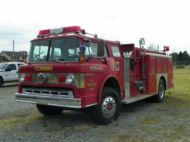 1979 Ford C-8000 Fire Engine / Truck Custom Cab - photo 2