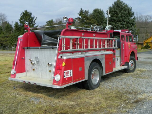 1979 Ford C-8000 Fire Engine / Truck Custom Cab - photo 4