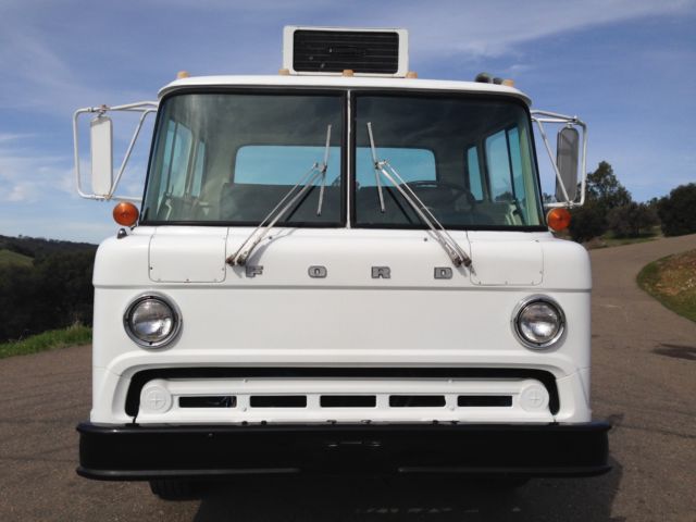 1979 Ford COE TOY HAULER - photo 2