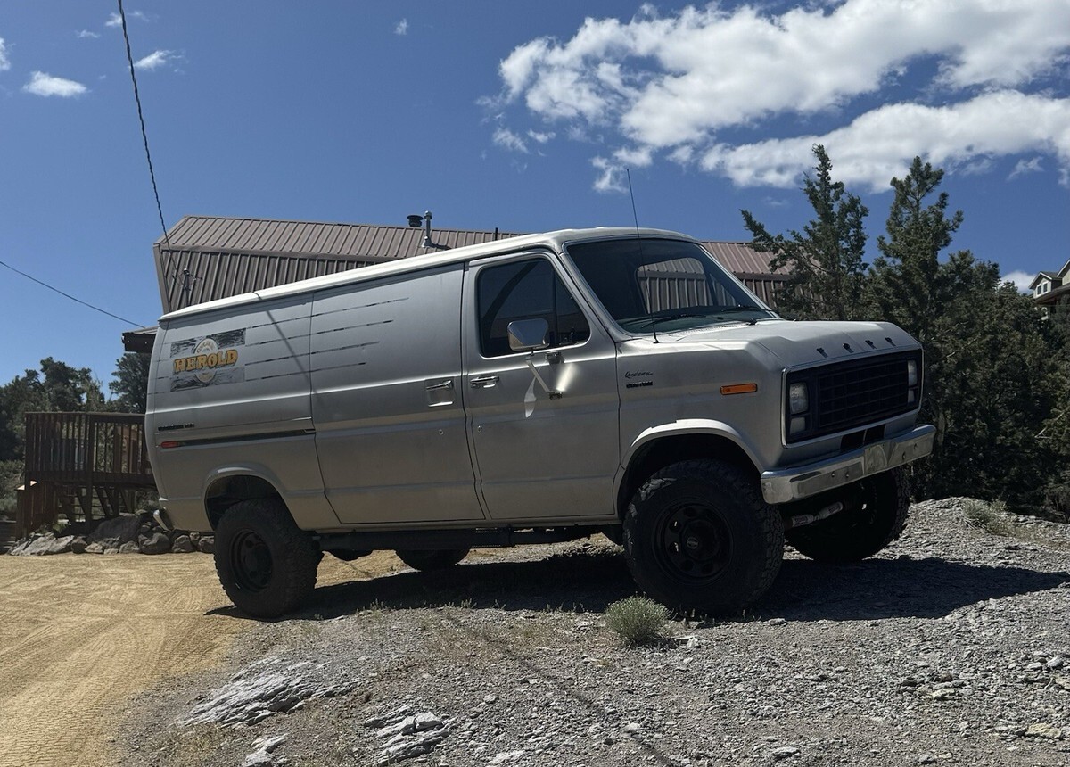 1979 Ford E-Series Van - photo 2