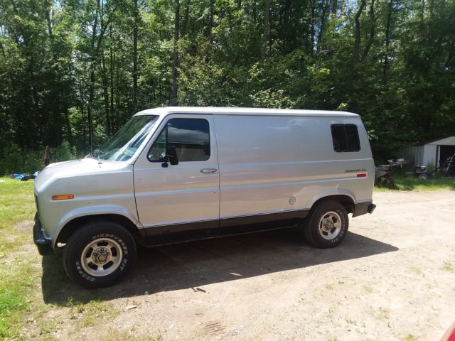 1979 Ford E-Series Van - photo 3