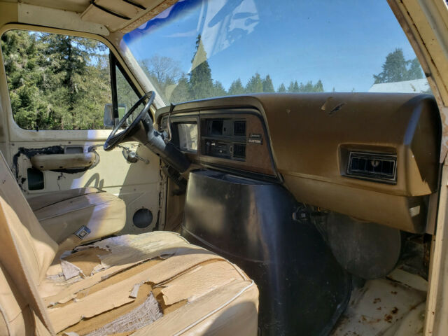 1979 Ford E-Series Van - photo 9