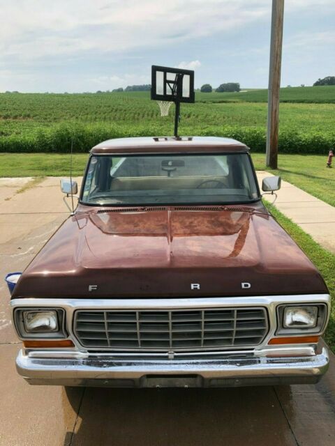 1979 Ford F-100 Custom Regular Cab Long Bed 4x2 1979 Ford F-100 Custom