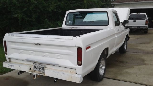 1979 Ford F-100 F-100 Custom Automatic, PS, PB, A/C - photo 5