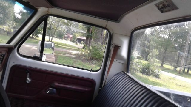1979 Ford F-100 F-100 Custom Automatic, PS, PB, A/C - photo 9