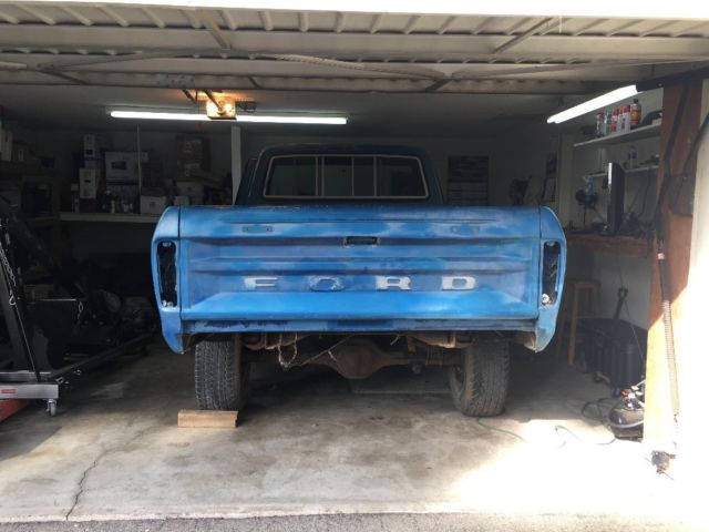 1979 Ford F-150 Custom - photo 2
