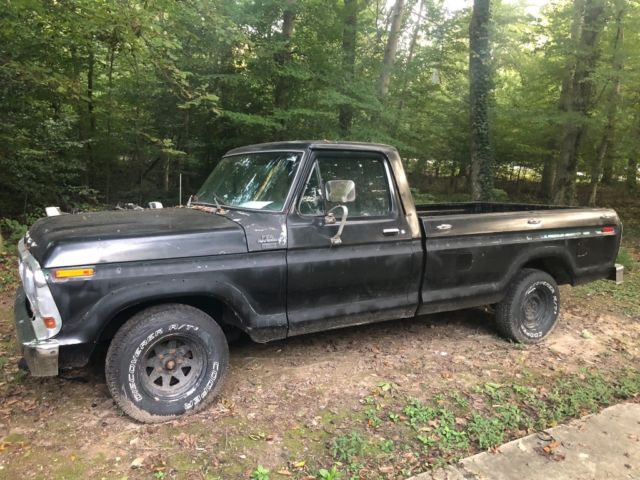 1979 Ford F-150 long bed two wheel drive. Runs good and a great restoration 1979 Ford F-150 Lariat