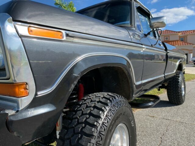 1979 Ford F-150 Ranger Lariet 4x4 A/C ZERO RUST NO RESERVE - photo 12