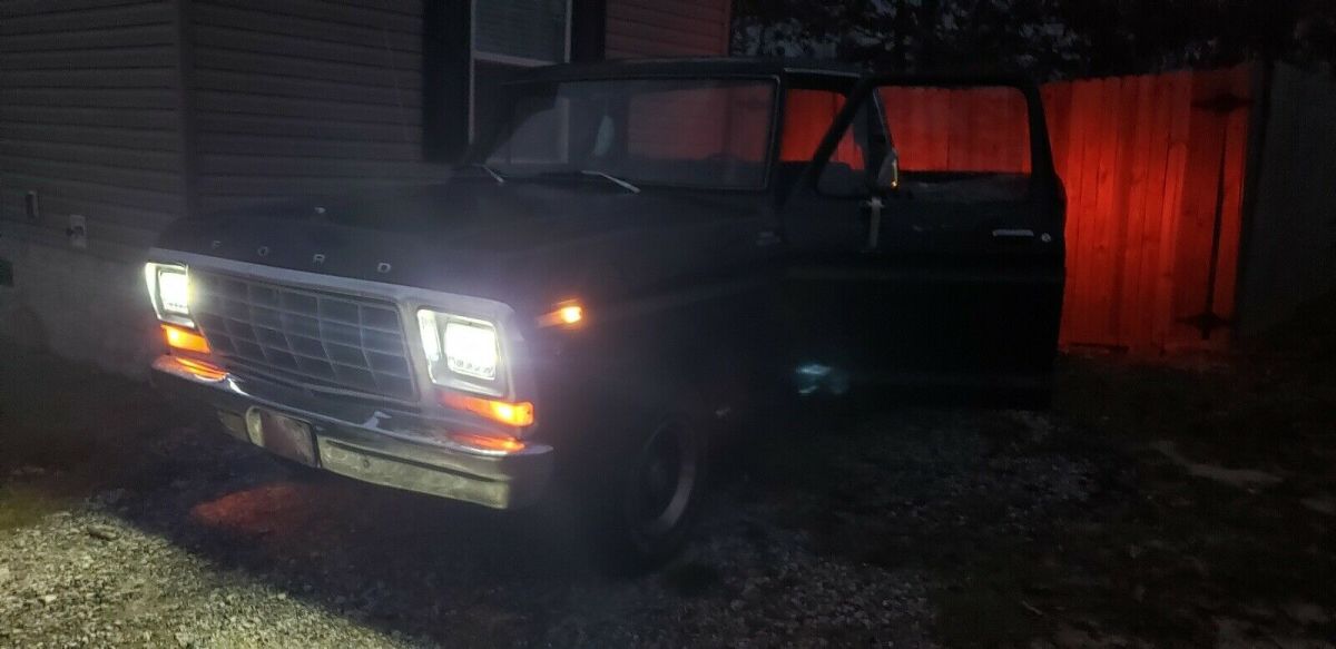 1979 Ford F100 Custom - photo 2