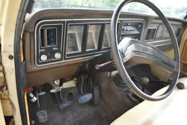 1979 Ford F-250 Custom - photo 11