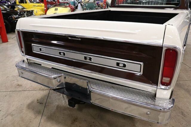 1979 Ford F-250 Lariat Camper Special - photo 11
