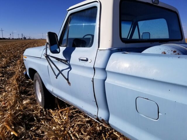 1979 Ford F-250 camper special - photo 3