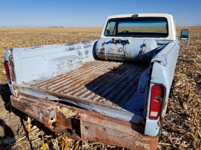 1979 Ford F-250 camper special - photo 6